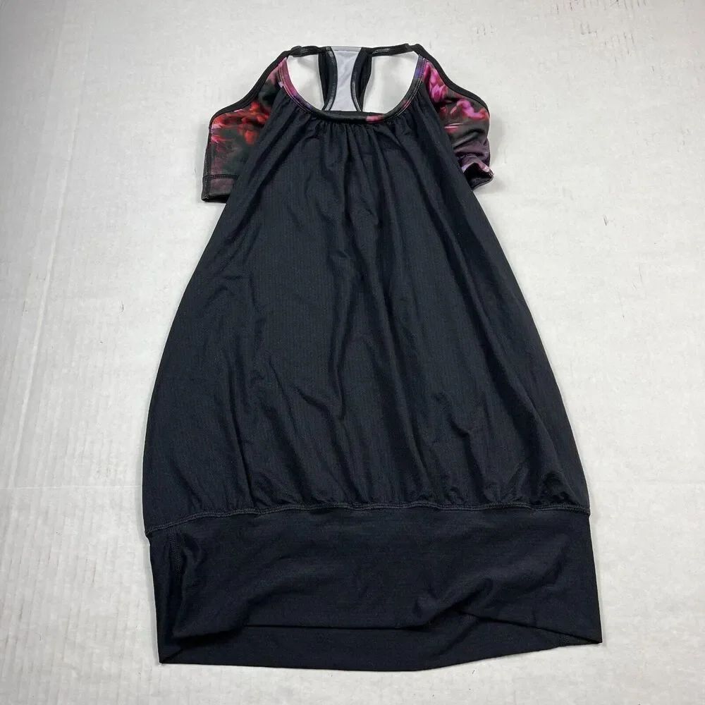 Lululemon No Limits Tank Top Black Floral Shelf Bra Racerback Performance Size 4